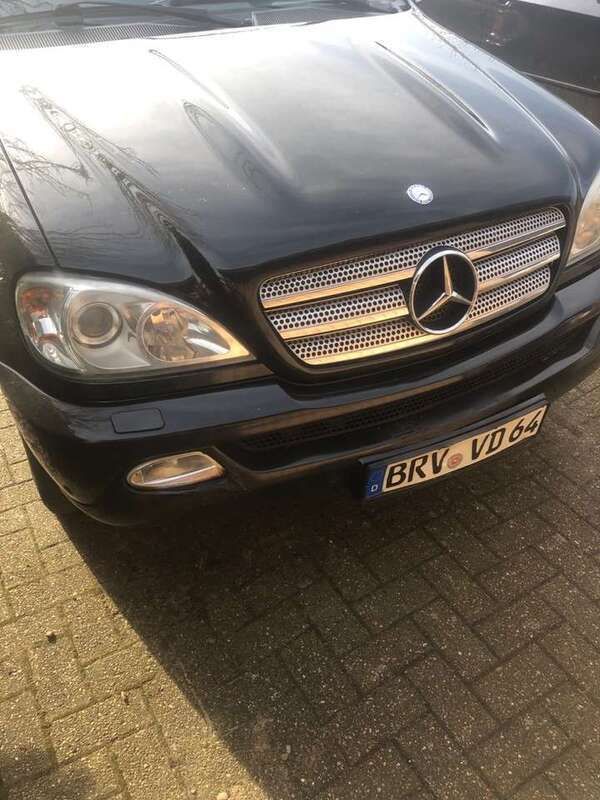 Schwarz Gebraucht 2005 Mercedes ML270 Edition SUV | 4.500 € (Fairer Preis) - Bild 1/4