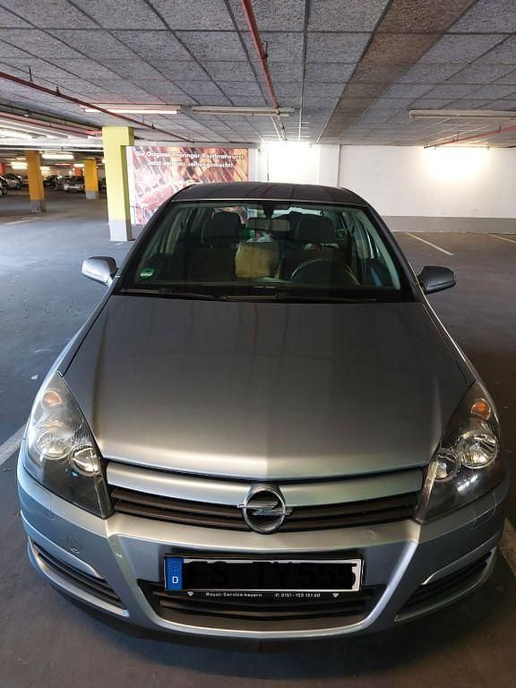 Gebraucht Opel Astra 105 PS (77 kW) 2005 Limousine