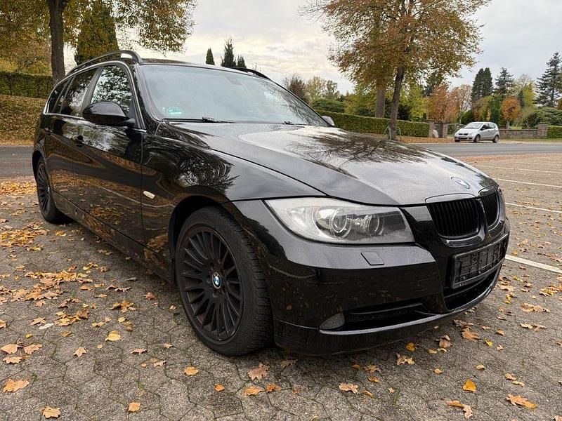 Gebraucht BMW 325 Sport Line 197 PS (144 kW) 2008 Schwarz Kombi