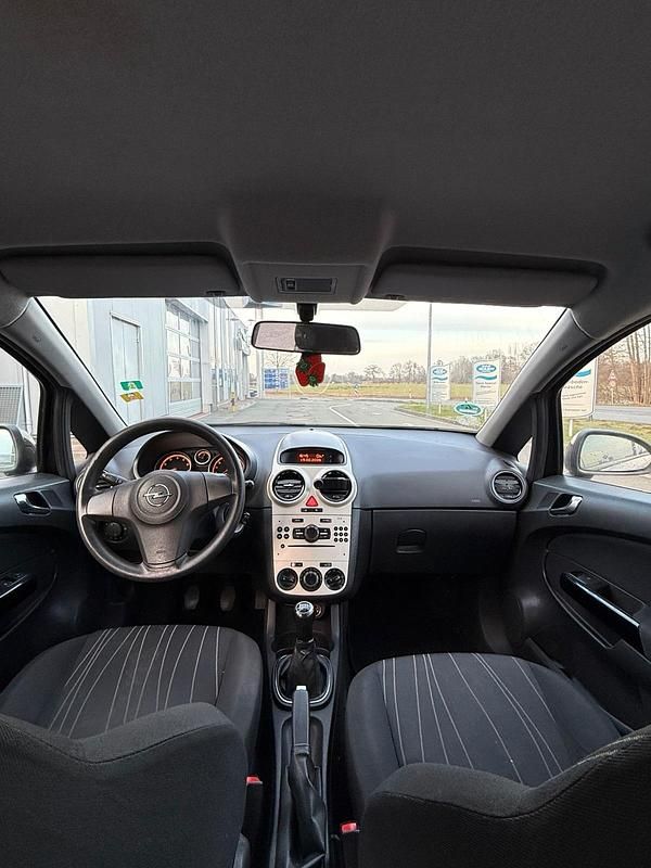 Gebraucht Opel Corsa 80 PS (58 kW) 2007 Schwarz Kleinwagen