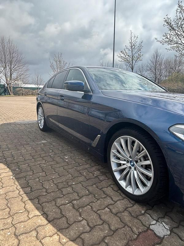 Gebraucht BMW 530 iPerformance 256 PS (188 kW) 2018 Blau Limousine