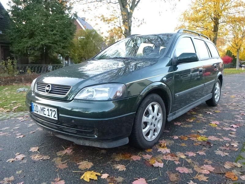Grün Gebraucht 2003 Opel Astra Kombi | 1.000 € (Guter Preis) - Bild 1/4