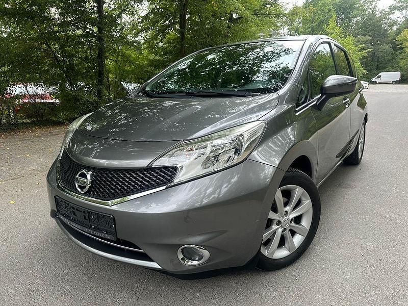 Grau Gebraucht 2016 Nissan Note Tekna Van / Kleinbus | 11.590 € (Etwas zu teuer) - Bild 1/4