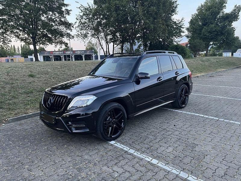 Schwarz Gebraucht 2014 Mercedes GLK350 SUV | 19.500 € (Fairer Preis) - Bild 1/4