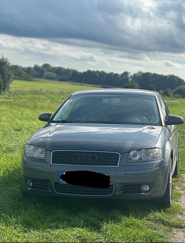 Grau Gebraucht 2005 Audi A3 Kleinwagen | 1.200 € (Superpreis) - Bild 1/3