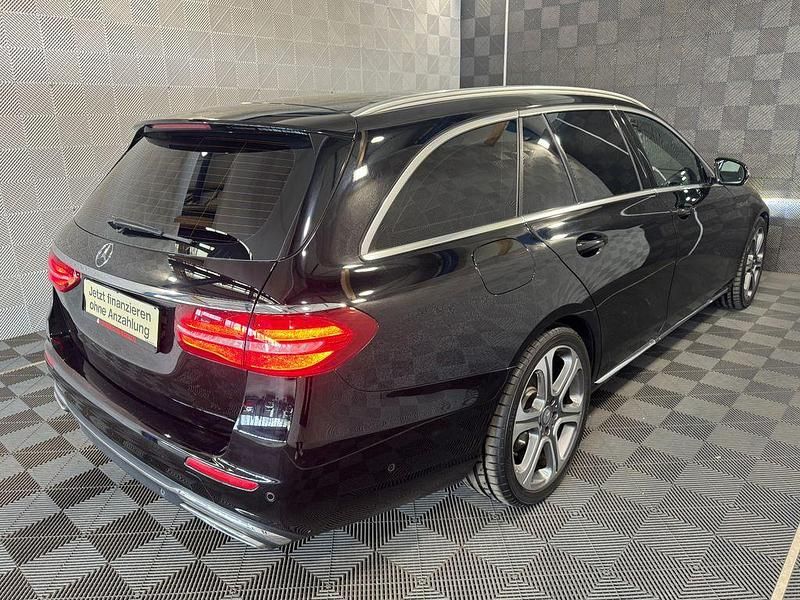 Gebraucht Mercedes E350 Avantgarde 258 PS (189 kW) 2018 Schwarz Limousine