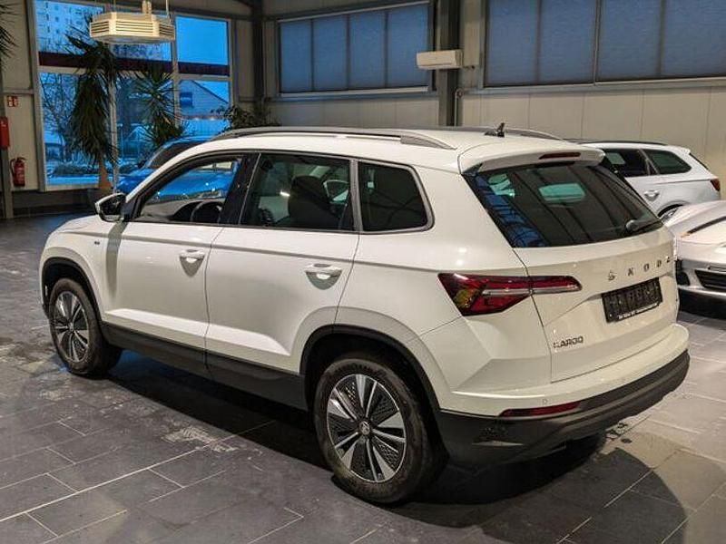 Gebraucht Skoda Karoq Tour 150 PS (110 kW) 2022 Weiß SUV