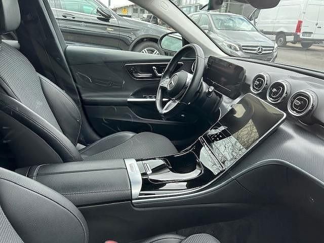 Gebraucht Mercedes C220 200 PS (147 kW) 2022 Silber Kombi
