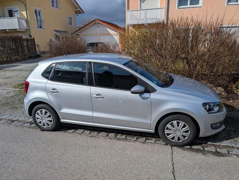 Gebraucht VW Polo Comfortline 86 PS (63 kW) 2011 Silber Kleinwagen