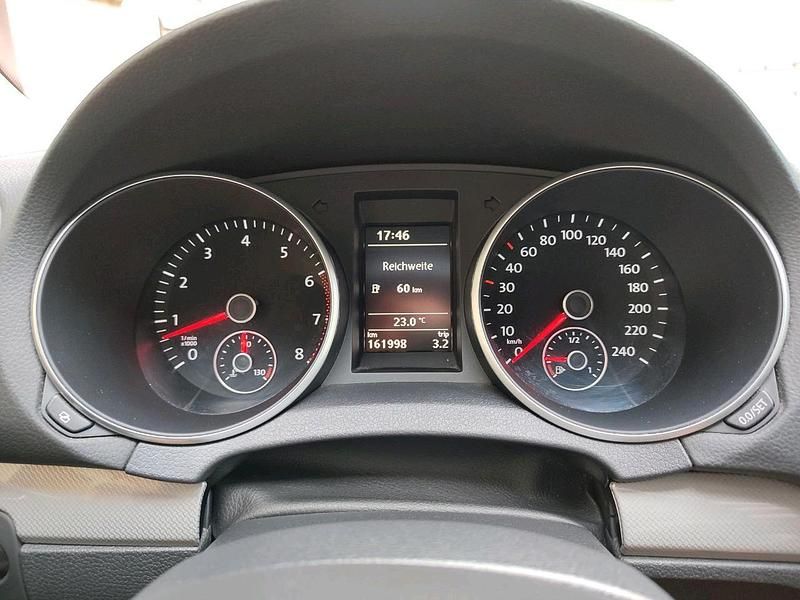 Gebraucht VW Golf VI Edition 105 PS (77 kW) 2012 Schwarz Kleinwagen