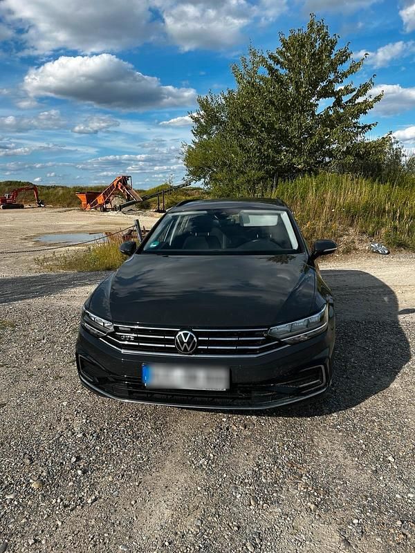 Gebraucht VW Passat GTE 115 PS (84 kW) 2021 Grau Kombi