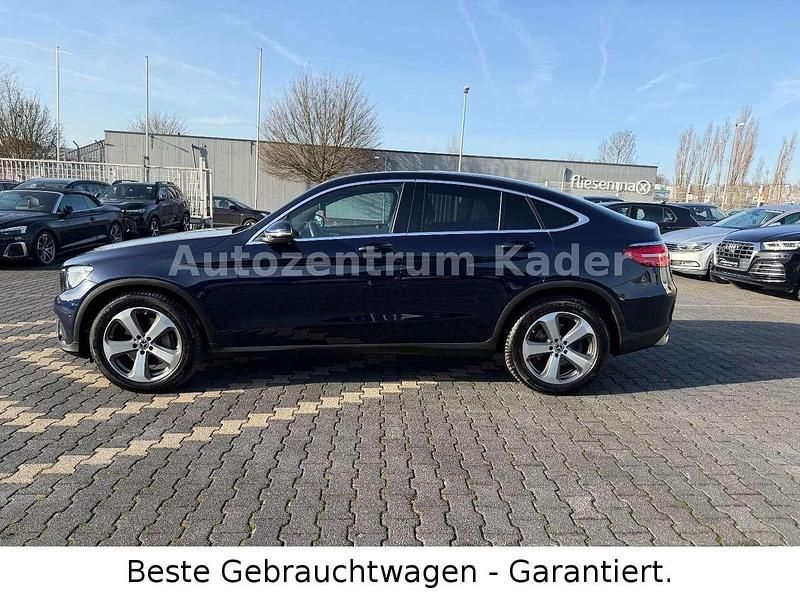 Gebraucht Mercedes GLC220 170 PS (125 kW) 2019 Cavansitblau Coupé