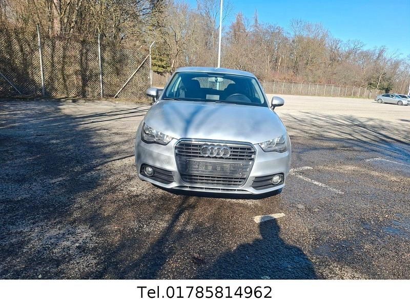 Gebraucht Audi A1 Ambition 86 PS (63 kW) 2011 Silber Kleinwagen