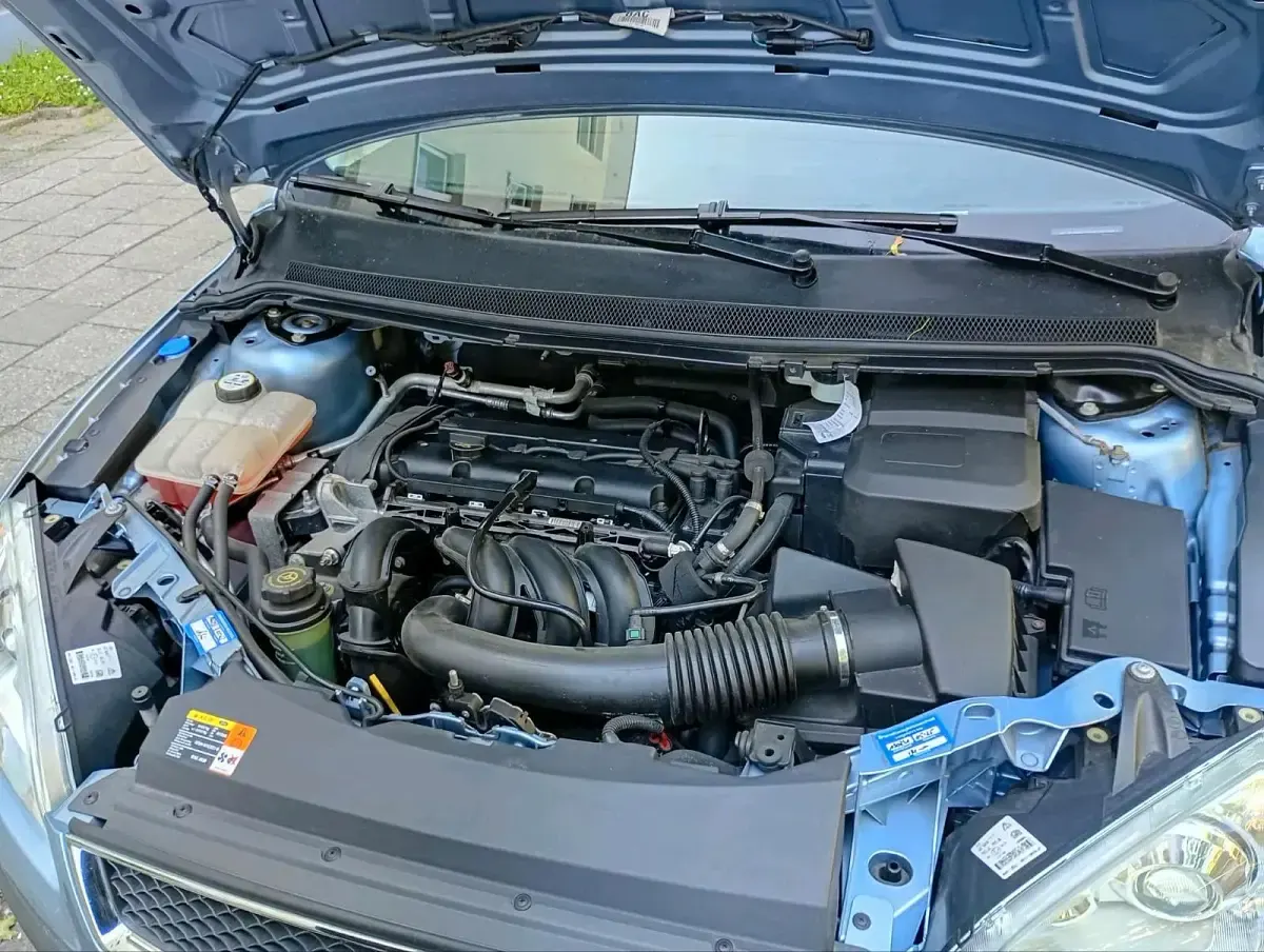 Gebraucht Ford Focus 101 PS (74 kW) 2006 Blau Limousine