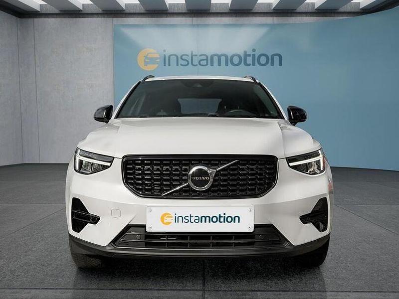 Gebraucht Volvo XC40 129 PS (94 kW) 2023 Weiß SUV
