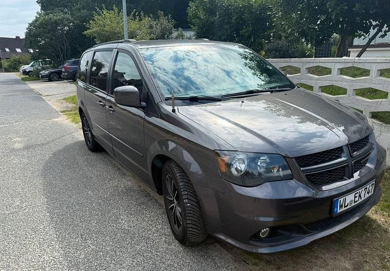 Second-hand Dodge Grand Caravan 287 CP (211 kW) 2017 Gri Monovolum