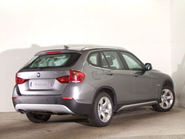 Gebraucht BMW X1 177 PS (130 kW) 2011 Grau metallic SUV