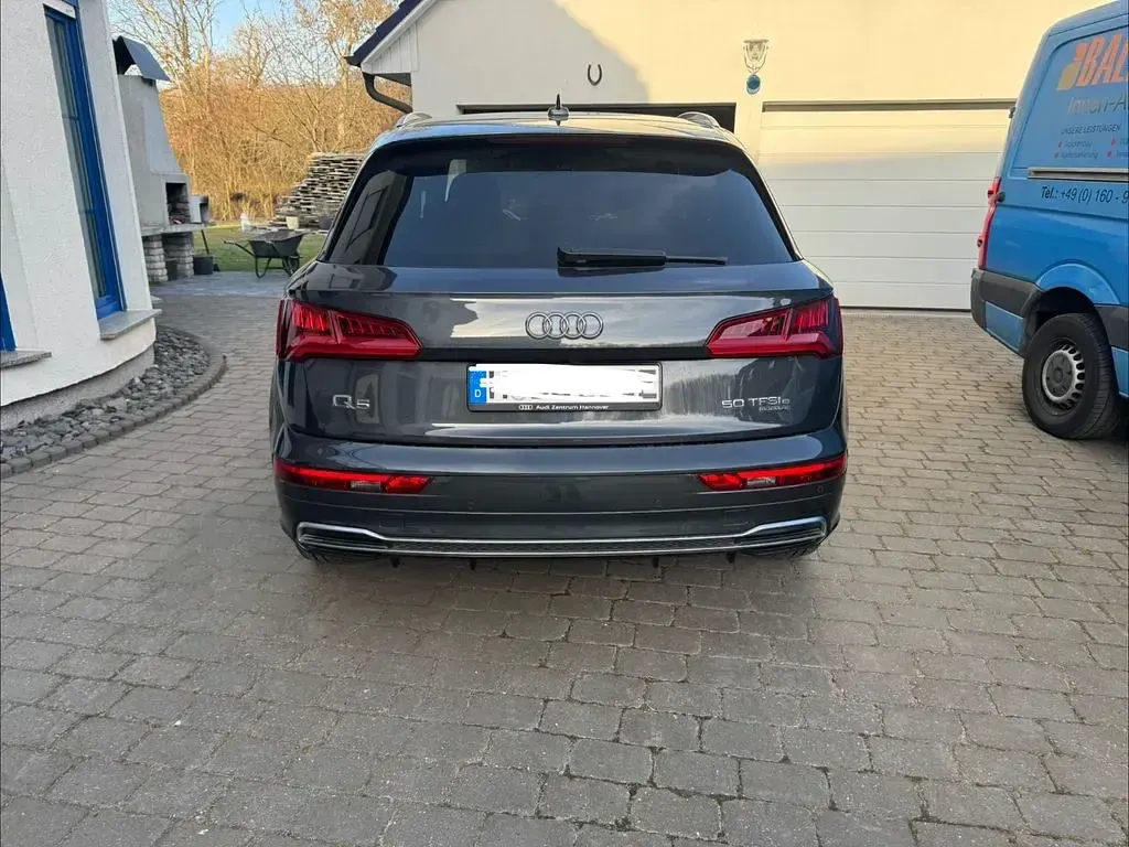 Gebraucht Audi Q5 S-Line 299 PS (219 kW) 2020 Grau SUV