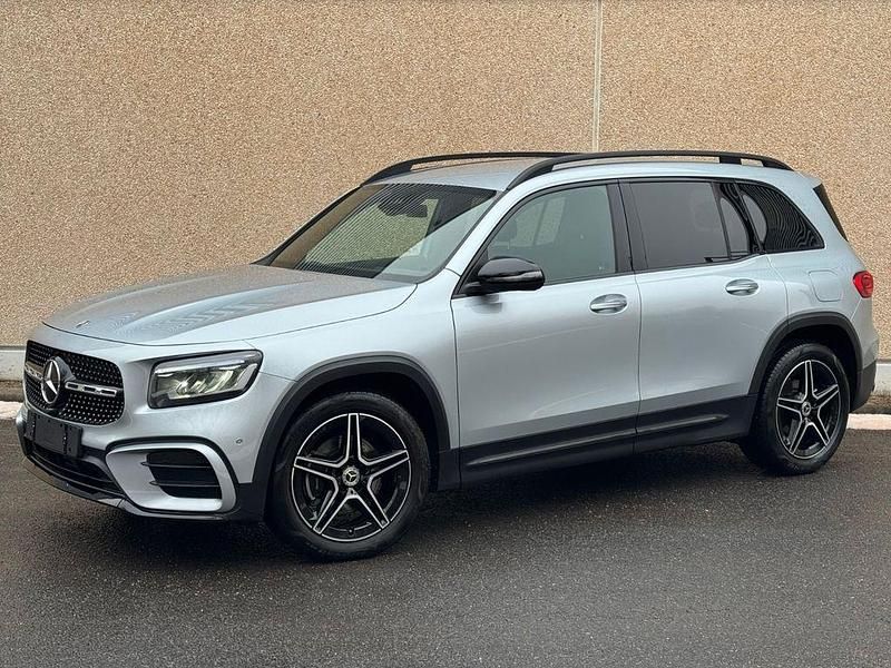 Gebraucht Mercedes GLB200 AMG 150 PS (110 kW) 2025 Silber SUV