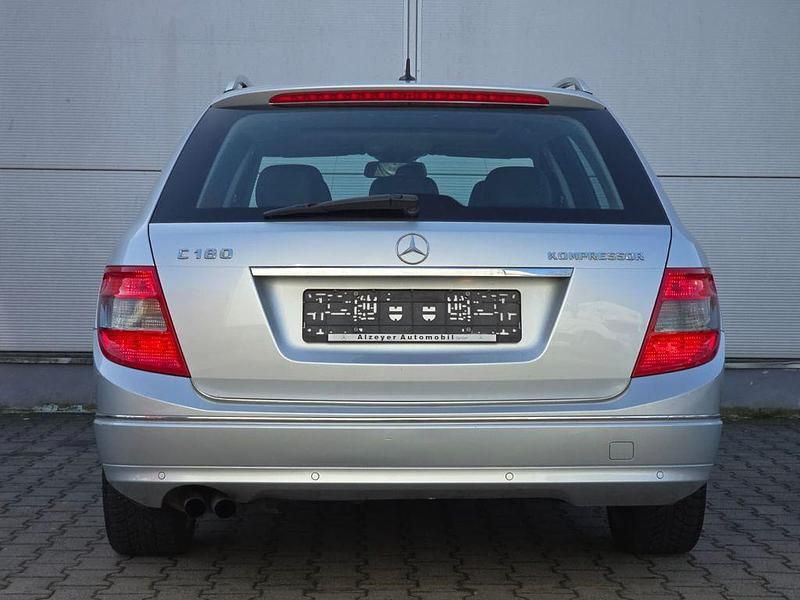 Gebraucht Mercedes C180 156 PS (114 kW) 2009 Silber Kombi