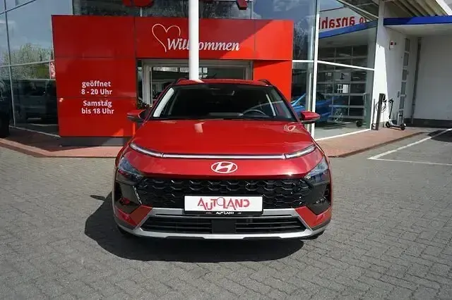 Neu Hyundai Bayon 101 PS (74 kW) 2025 Rot SUV