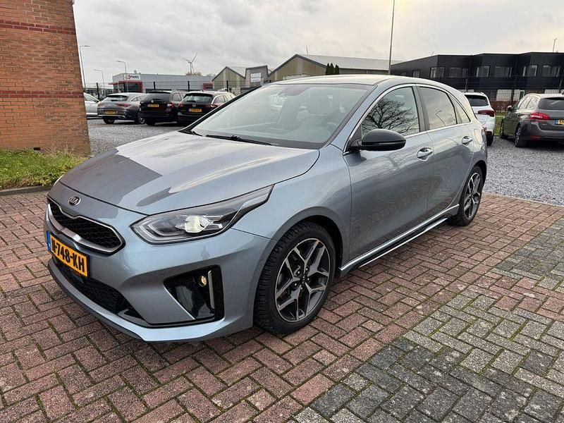 Gebraucht Kia Ceed GT-Line 120 PS (88 kW) 2021 Grau Kleinwagen