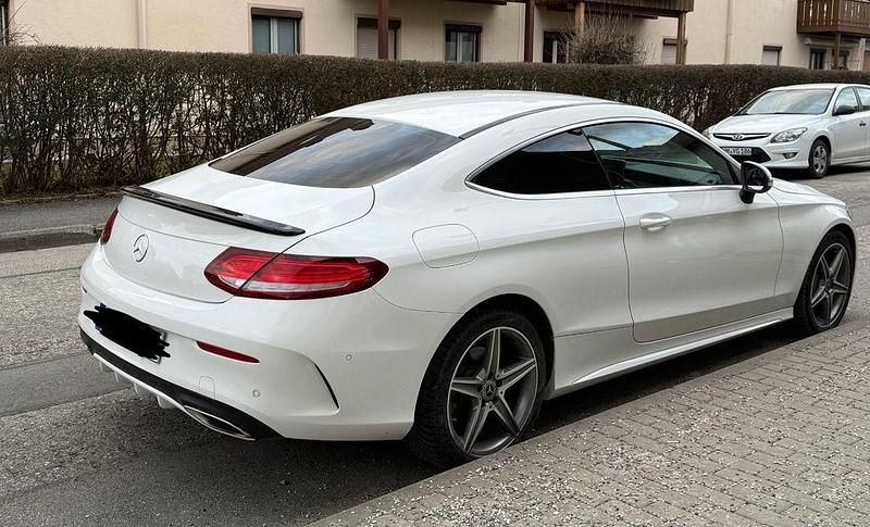 Gebraucht Mercedes C180 AMG 156 PS (114 kW) 2016 Weiß Coupé