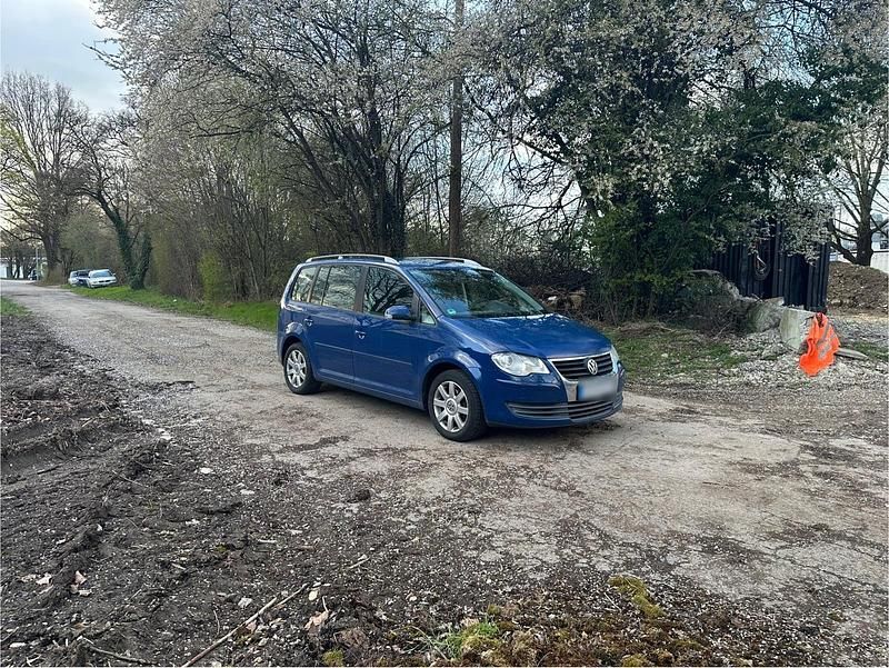 Gebraucht VW Touran 2008 Blau Van / Kleinbus