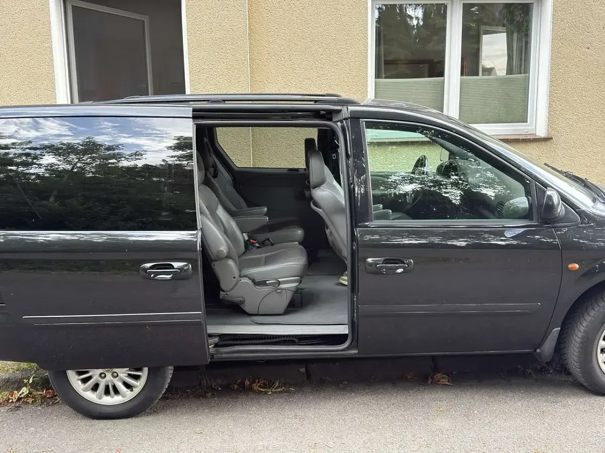 Gebraucht Chrysler Voyager 150 PS (110 kW) 2006 Van / Kleinbus