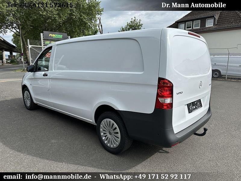 Arktikweiss Gebraucht 2023 Mercedes Vito Van / Kleinbus | 33.201 € (Fairer Preis) - Bild 1/4
