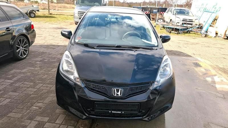 Gebraucht Honda Jazz 90 PS (66 kW) 2013 Schwarz Kleinwagen