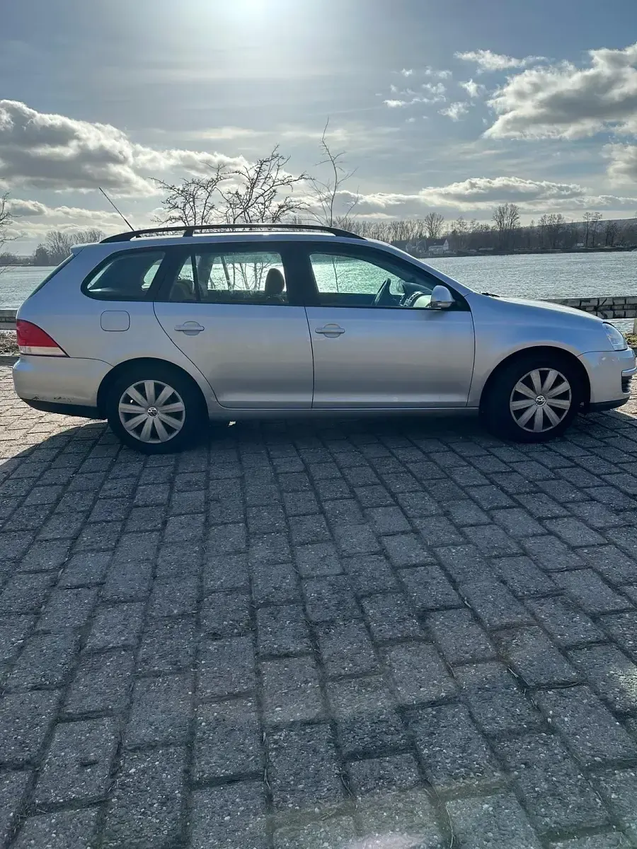 Gebraucht VW Golf V 105 PS (77 kW) 2009 Grau Kombi