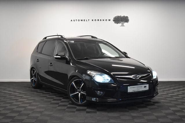 Schwarz Gebraucht 2012 Hyundai i30 Edition Kombi | 2.000 € (Guter Preis) - Bild 1/3