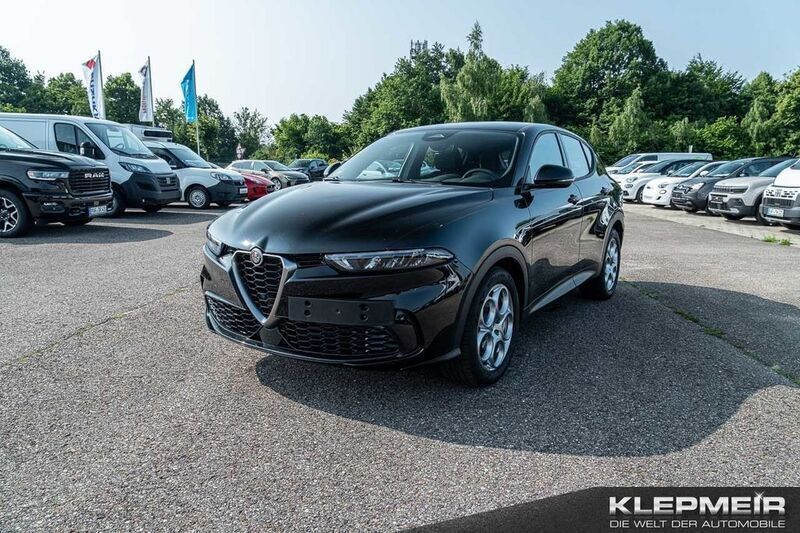 Nero alfa, uni Gebraucht 2024 Alfa Romeo Tonale Super SUV | 26.990 € (Teuer) - Bild 1/4