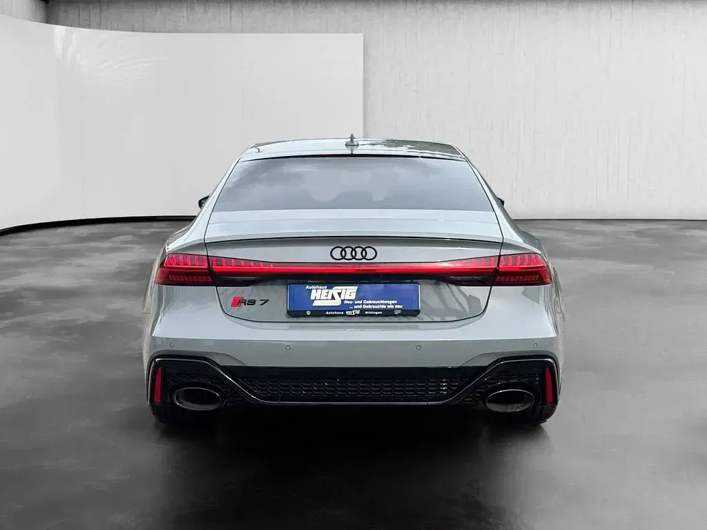 Gebraucht Audi RS7 Sportback Sport 600 PS (441 kW) 2023 Nardograu Kleinwagen