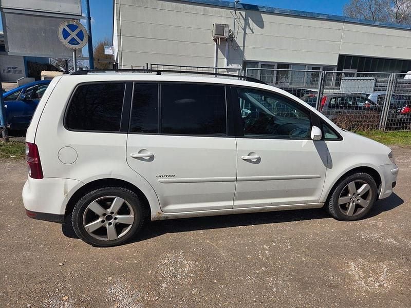Gebraucht VW Touran 170 PS (125 kW) 2008 Weiß Van / Kleinbus