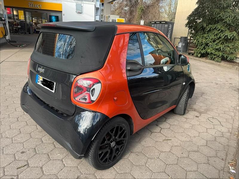 Gebraucht Smart ForTwo Cabrio Brabus 90 PS (66 kW) 2016 Schwarz Cabrio