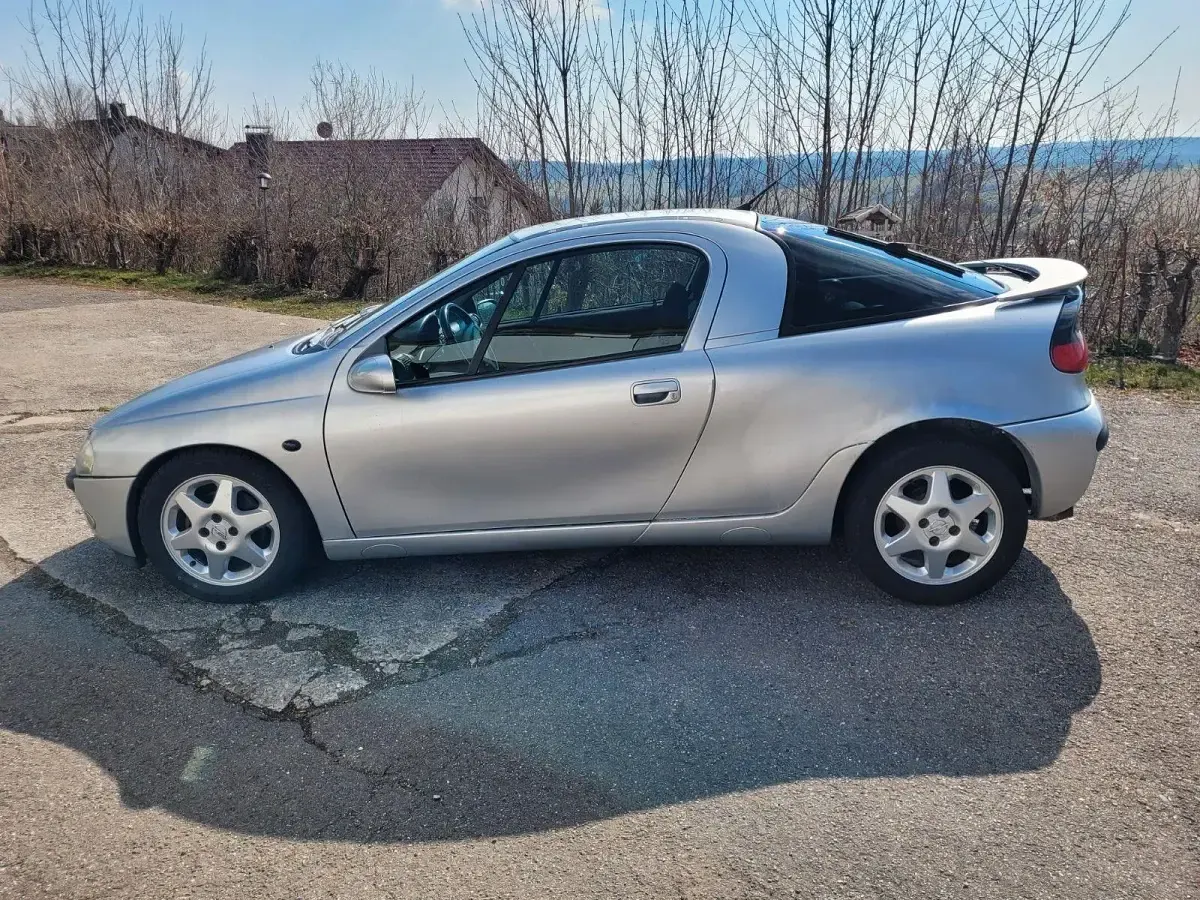 Occasion Opel Tigra 90 ch (66 kW) 1999 Argent Coupé