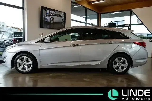 Gebraucht Hyundai i40 Style 177 PS (130 kW) 2011 Silber Kombi