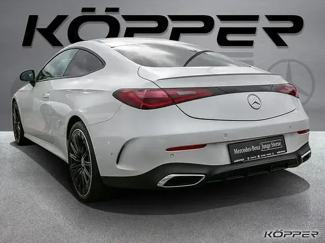 Gebraucht Mercedes 220 AMG Line Premium Plus 197 PS (144 kW) 2024 Coupé