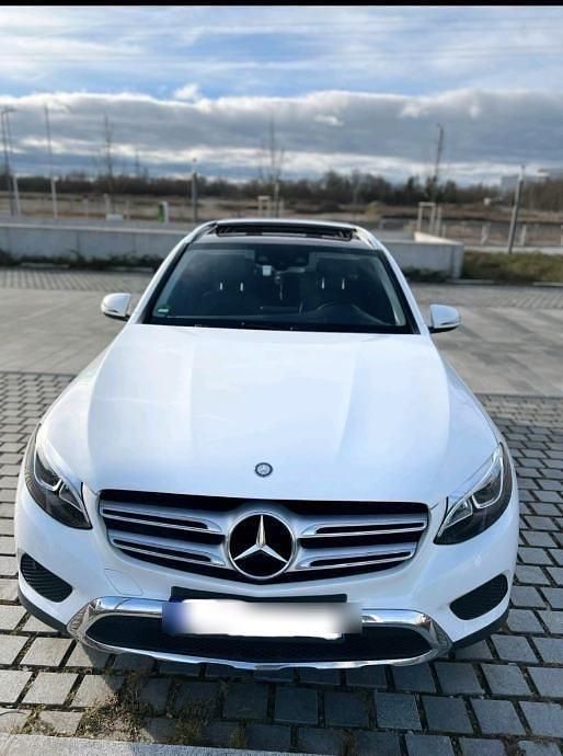 Weiß Gebraucht 2016 Mercedes GLC350 SUV | 22.500 € - Bild 1/4