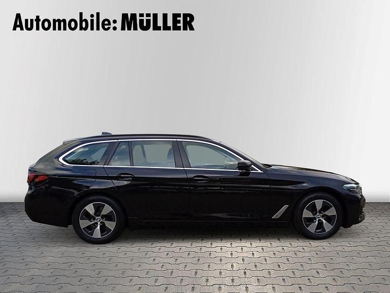 Gebraucht BMW 520 Performance 190 PS (139 kW) 2022 Schwarz Kombi