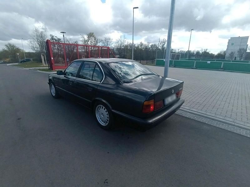 Gebraucht BMW 524 116 PS (85 kW) 1988 Limousine