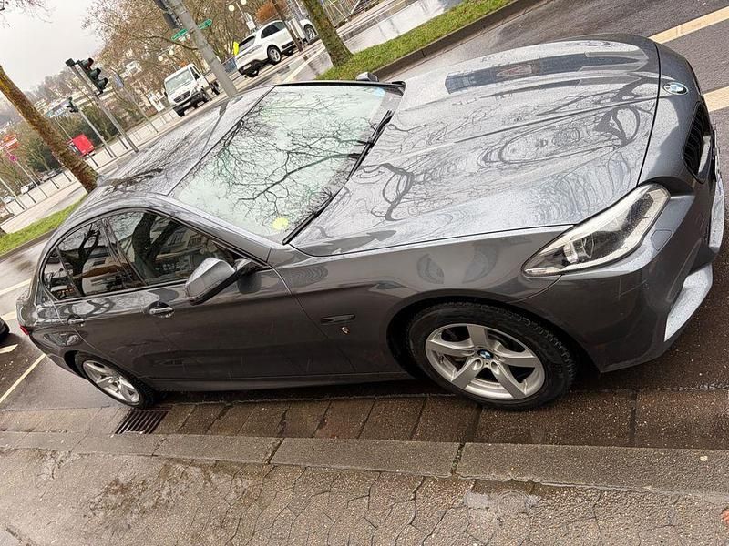 Gebraucht BMW 530 M Sport 258 PS (189 kW) 2015 Grau Limousine