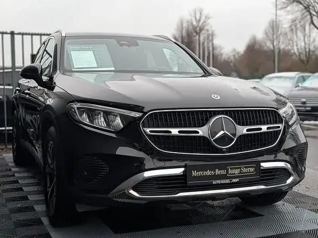 Gebraucht Mercedes GLC200 Advanced Plus 204 PS (150 kW) 2024 Schwarz SUV