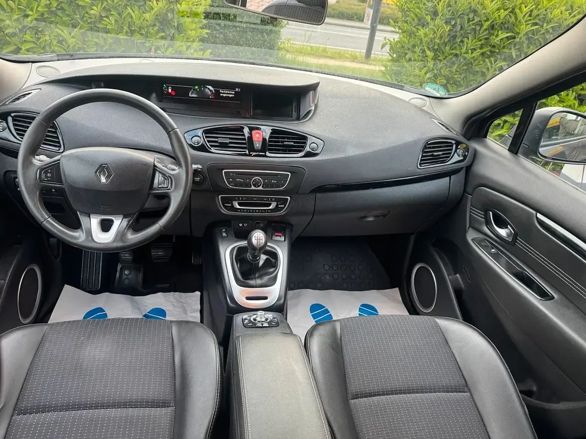 Gebraucht Renault Scénic III 115 PS (84 kW) 2012 Andere farben Van / Kleinbus