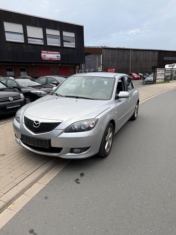 Silber Gebraucht 2006 Mazda 3 Comfort Limousine | 2.900 € (Fairer Preis) - Bild 1/4