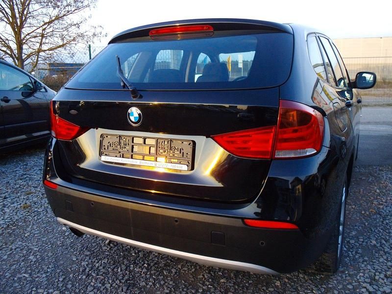 Gebraucht BMW X1 150 PS (110 kW) 2011 Schwarz SUV