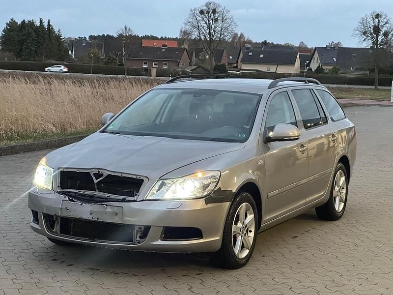 Gebraucht Skoda Octavia 105 PS (77 kW) 2011 Gold Kombi