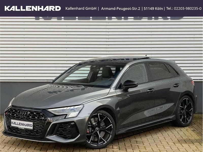 Gebraucht Audi RS3 Sportback 400 PS (294 kW) 2024 Daytonagrau perleffekt Kleinwagen